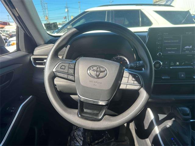 used 2020 Toyota Highlander car, priced at $26,998