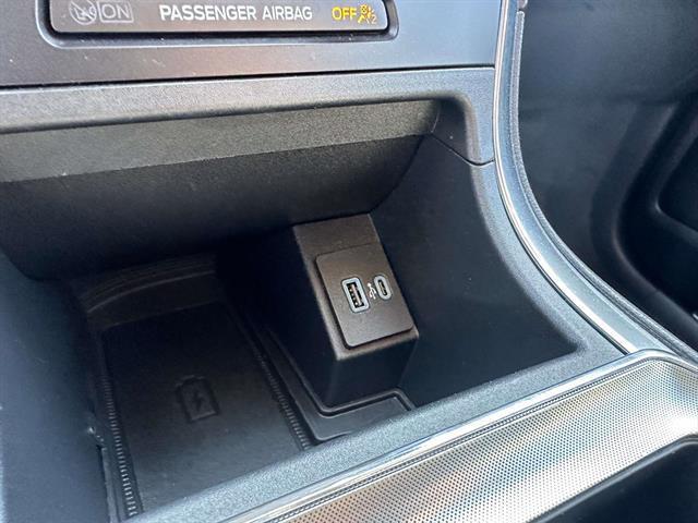 used 2024 Ford Edge car, priced at $30,998