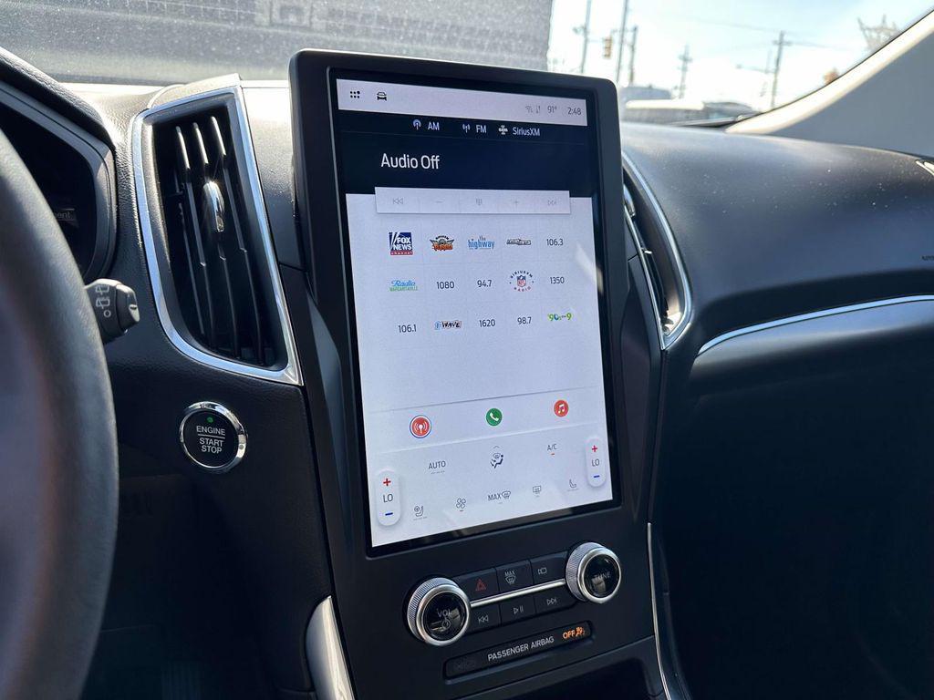 used 2024 Ford Edge car, priced at $30,998