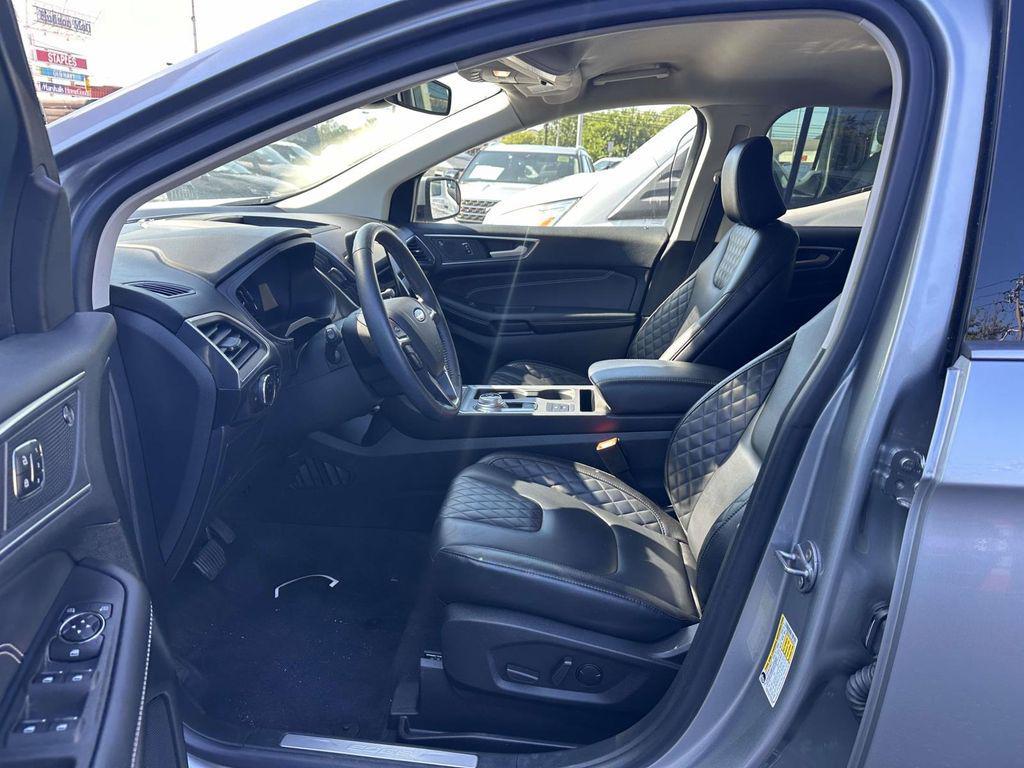 used 2024 Ford Edge car, priced at $30,998