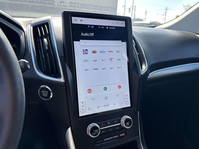 used 2024 Ford Edge car, priced at $30,998