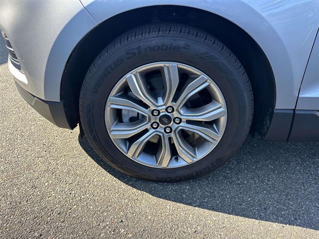 used 2024 Ford Edge car, priced at $30,998