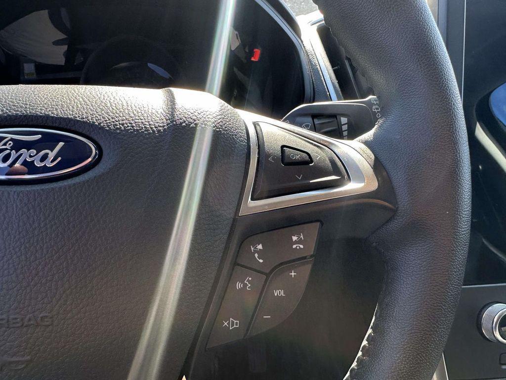 used 2024 Ford Edge car, priced at $30,998