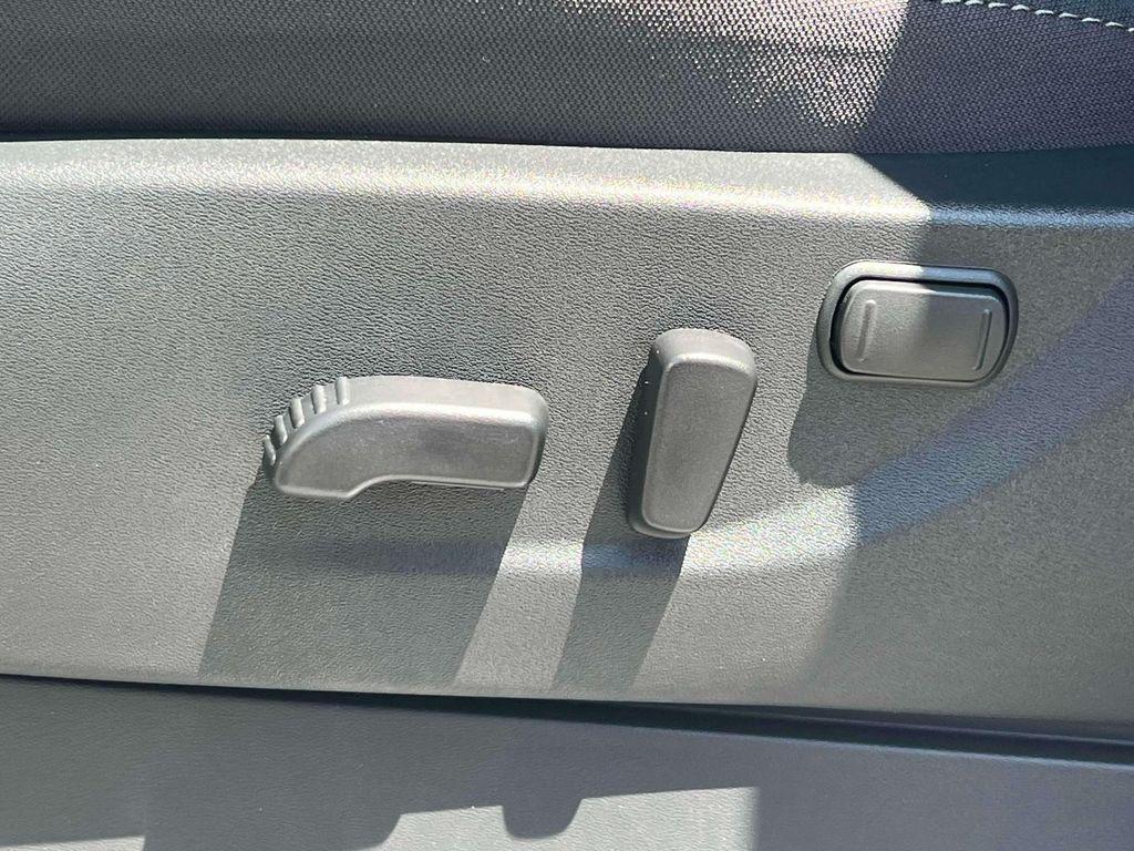 used 2025 Nissan Frontier car, priced at $31,998