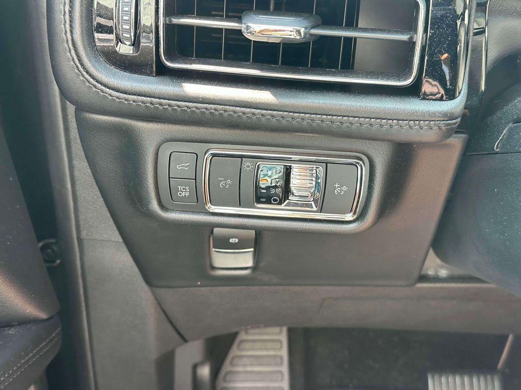 used 2022 Lincoln Nautilus car, priced at $29,998