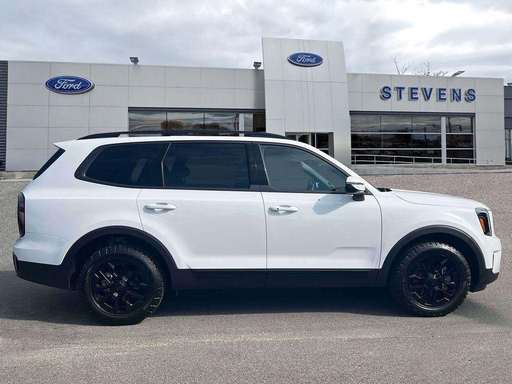 used 2025 Kia Telluride car, priced at $44,998