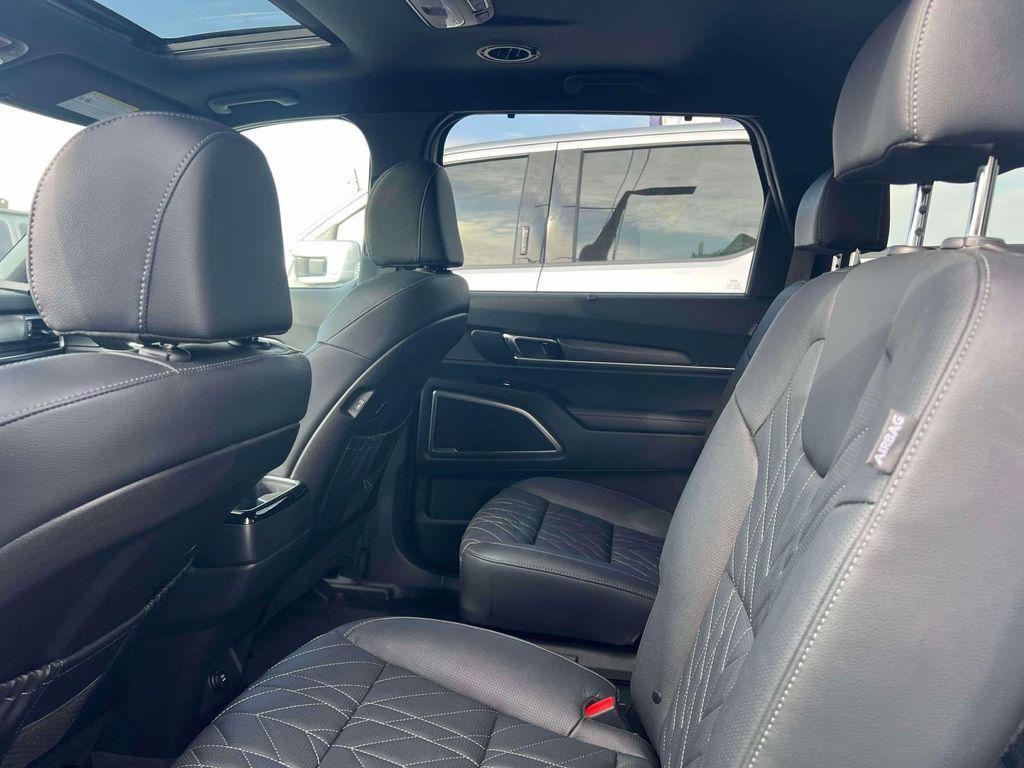 used 2025 Kia Telluride car, priced at $44,998