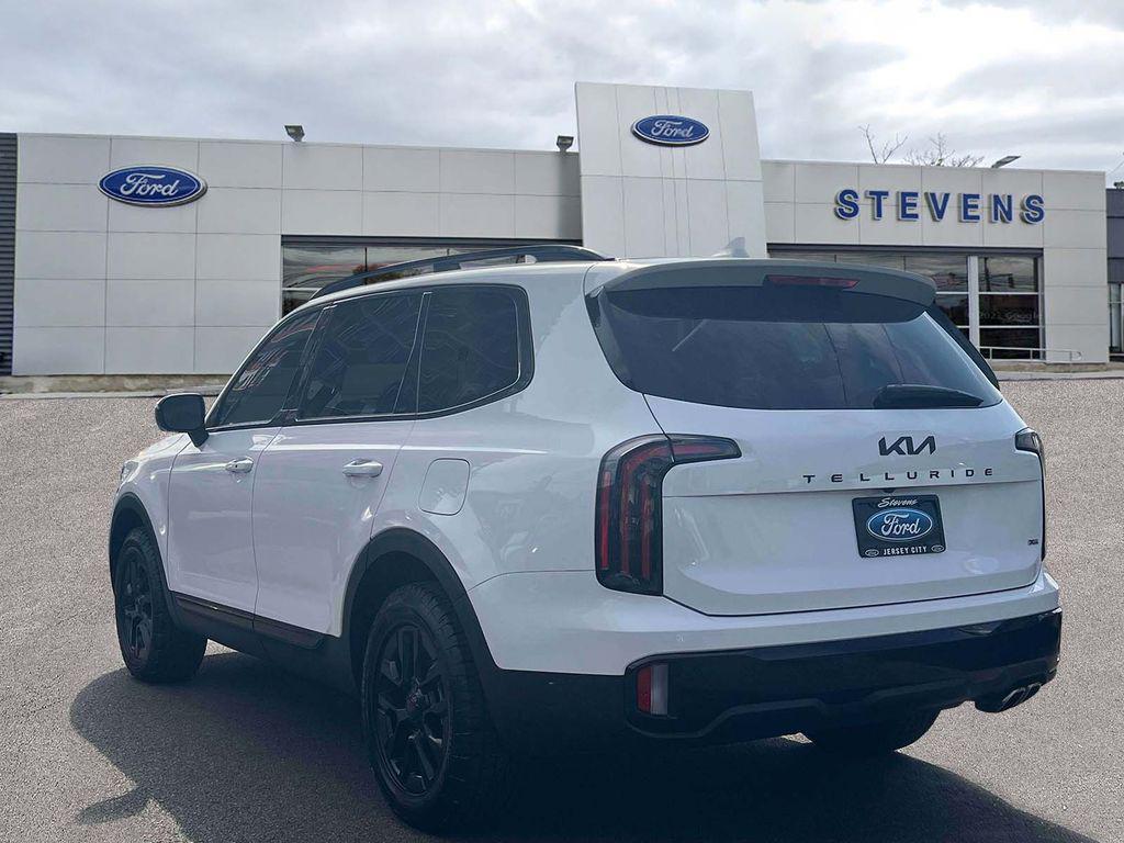 used 2025 Kia Telluride car, priced at $44,998