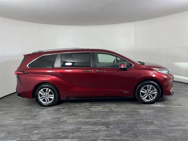 used 2021 Toyota Sienna car, priced at $39,998