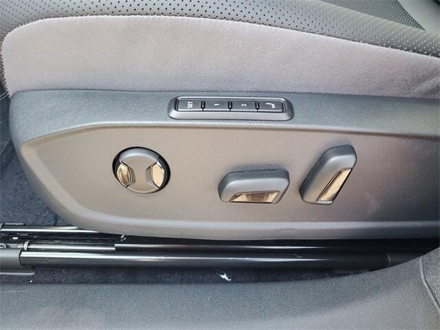 new 2025 Volkswagen ID.4 car, priced at $49,347