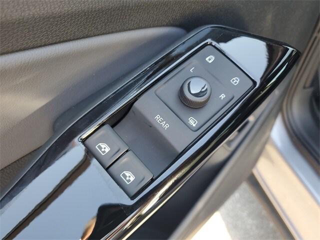 new 2025 Volkswagen ID.4 car, priced at $49,347