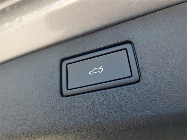 new 2025 Volkswagen Tiguan car, priced at $31,157