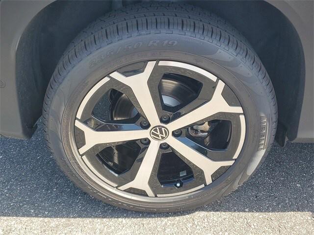 new 2025 Volkswagen Tiguan car, priced at $31,157