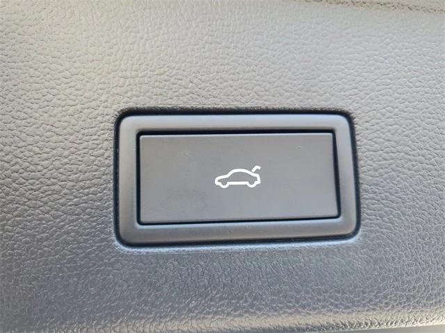 new 2026 Volkswagen Atlas Cross Sport car, priced at $43,574