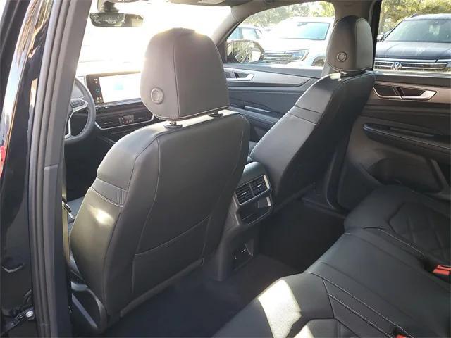 new 2026 Volkswagen Atlas Cross Sport car, priced at $43,574