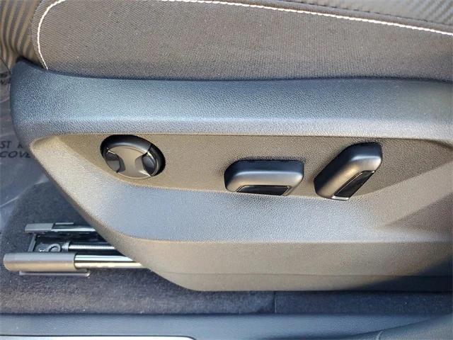 new 2026 Volkswagen Atlas Cross Sport car, priced at $43,574