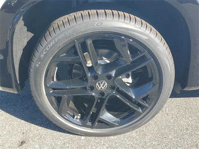 new 2026 Volkswagen Tiguan car, priced at $37,710