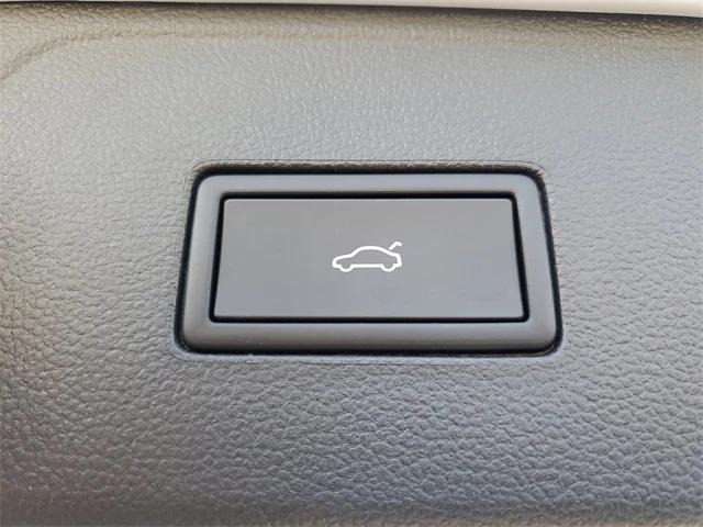 new 2026 Volkswagen Atlas car, priced at $53,483