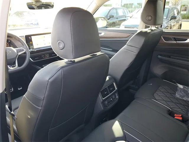 new 2026 Volkswagen Atlas car, priced at $53,483