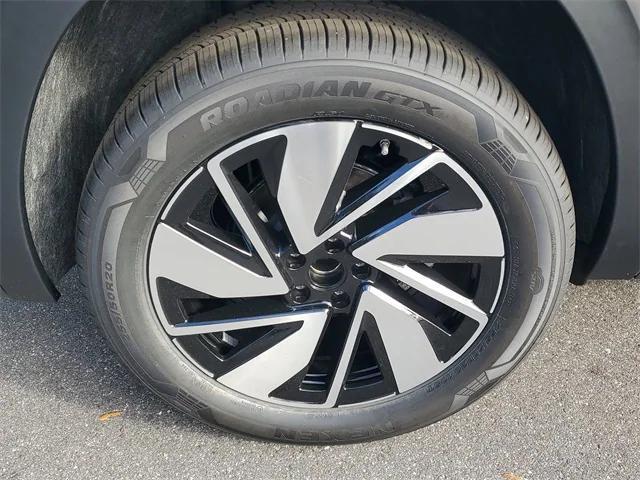 new 2026 Volkswagen Atlas car, priced at $43,975