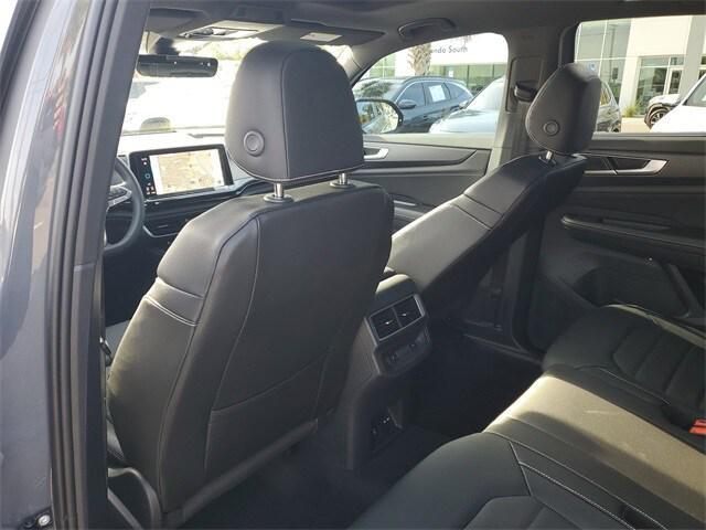 new 2026 Volkswagen Atlas Cross Sport car, priced at $50,046