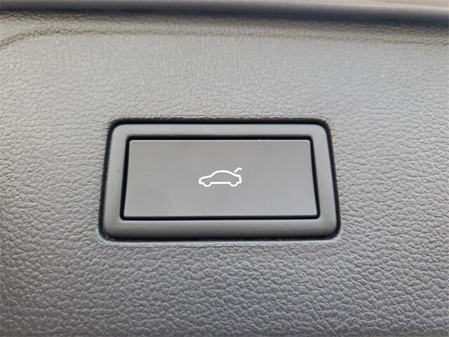 new 2026 Volkswagen Atlas car, priced at $54,144