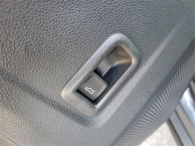 new 2025 Volkswagen Tiguan car, priced at $34,111