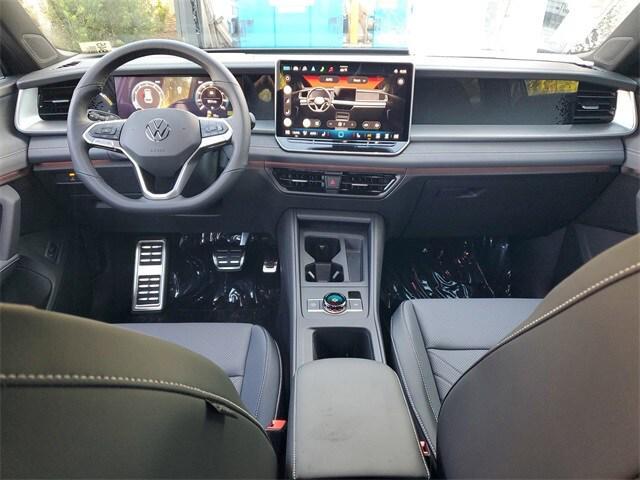 new 2025 Volkswagen Tiguan car, priced at $34,111