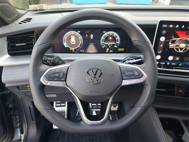 new 2025 Volkswagen Tiguan car, priced at $34,111