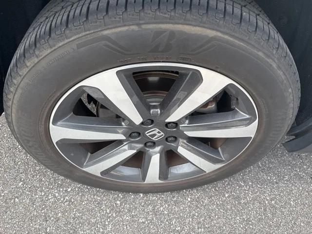 used 2023 Honda Pilot car, priced at $35,999