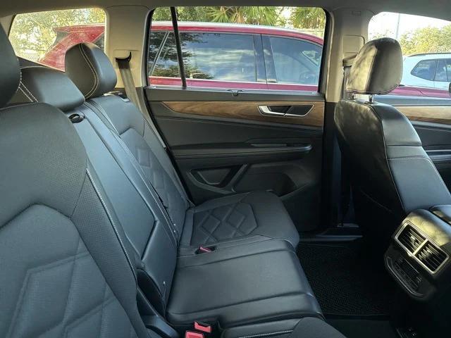 used 2024 Volkswagen Atlas car, priced at $31,999