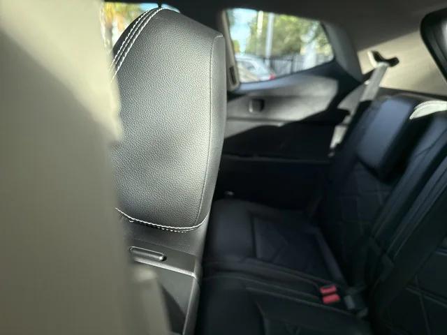 used 2024 Volkswagen Atlas car, priced at $31,999