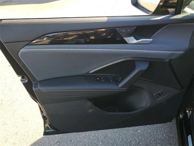 new 2026 Volkswagen Tiguan car, priced at $43,239