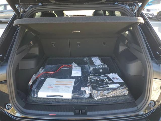 new 2026 Volkswagen Tiguan car, priced at $43,239