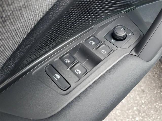 new 2025 Volkswagen Tiguan car, priced at $28,704