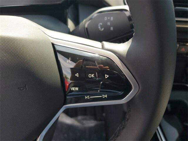 new 2025 Volkswagen ID.4 car, priced at $40,635