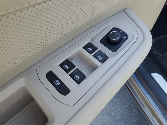new 2025 Volkswagen Atlas car, priced at $42,703