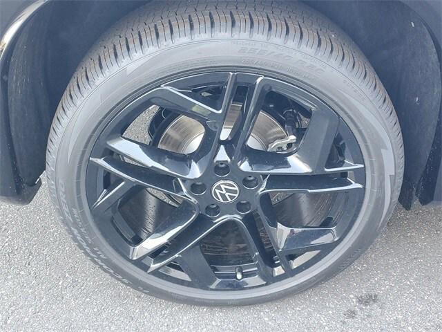 new 2026 Volkswagen Tiguan car, priced at $38,090