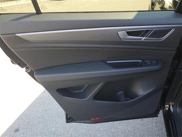 new 2026 Volkswagen Atlas Cross Sport car, priced at $38,385