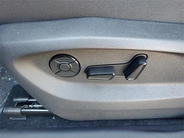 new 2026 Volkswagen Tiguan car, priced at $35,638