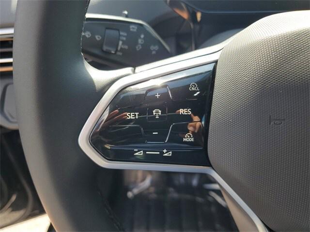 new 2025 Volkswagen ID.4 car, priced at $40,635