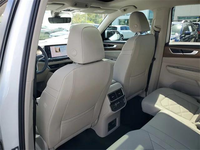 new 2026 Volkswagen Atlas car, priced at $43,975