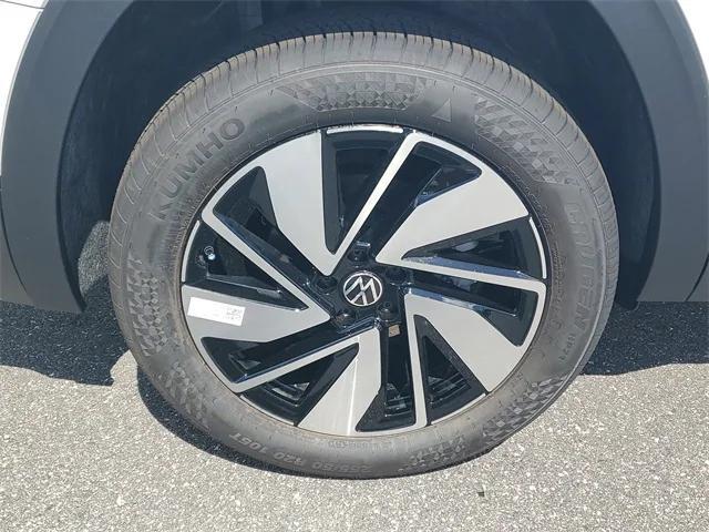 new 2026 Volkswagen Atlas car, priced at $43,975