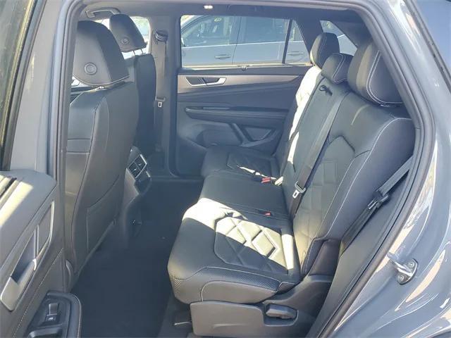 new 2026 Volkswagen Atlas Cross Sport car, priced at $43,499