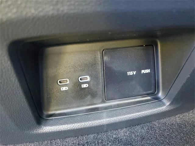 new 2026 Volkswagen Atlas Cross Sport car, priced at $43,499