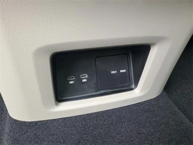 new 2025 Volkswagen Atlas car, priced at $53,041