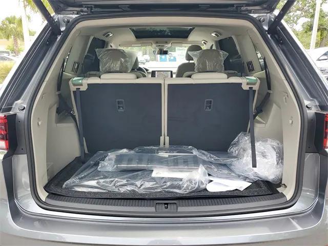 new 2025 Volkswagen Atlas car, priced at $53,041