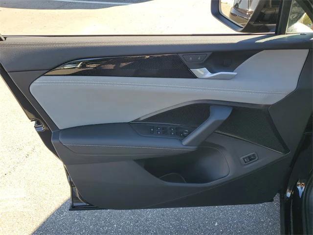 new 2026 Volkswagen Tiguan car, priced at $37,273