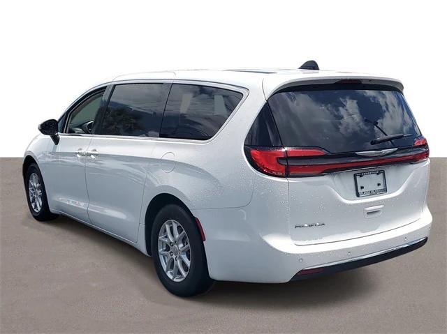used 2023 Chrysler Pacifica car, priced at $22,399