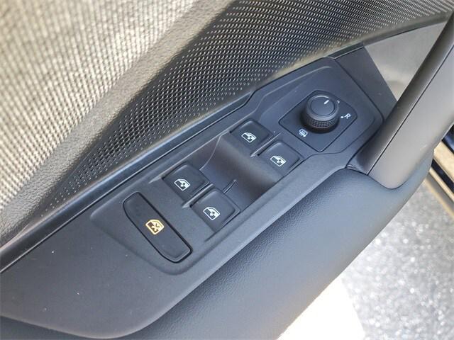 new 2025 Volkswagen Tiguan car, priced at $28,704